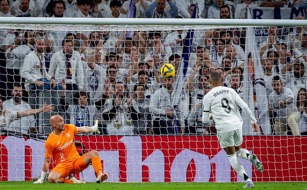 姆巴佩追平C罗33球纪录，登顶之路无悬念！